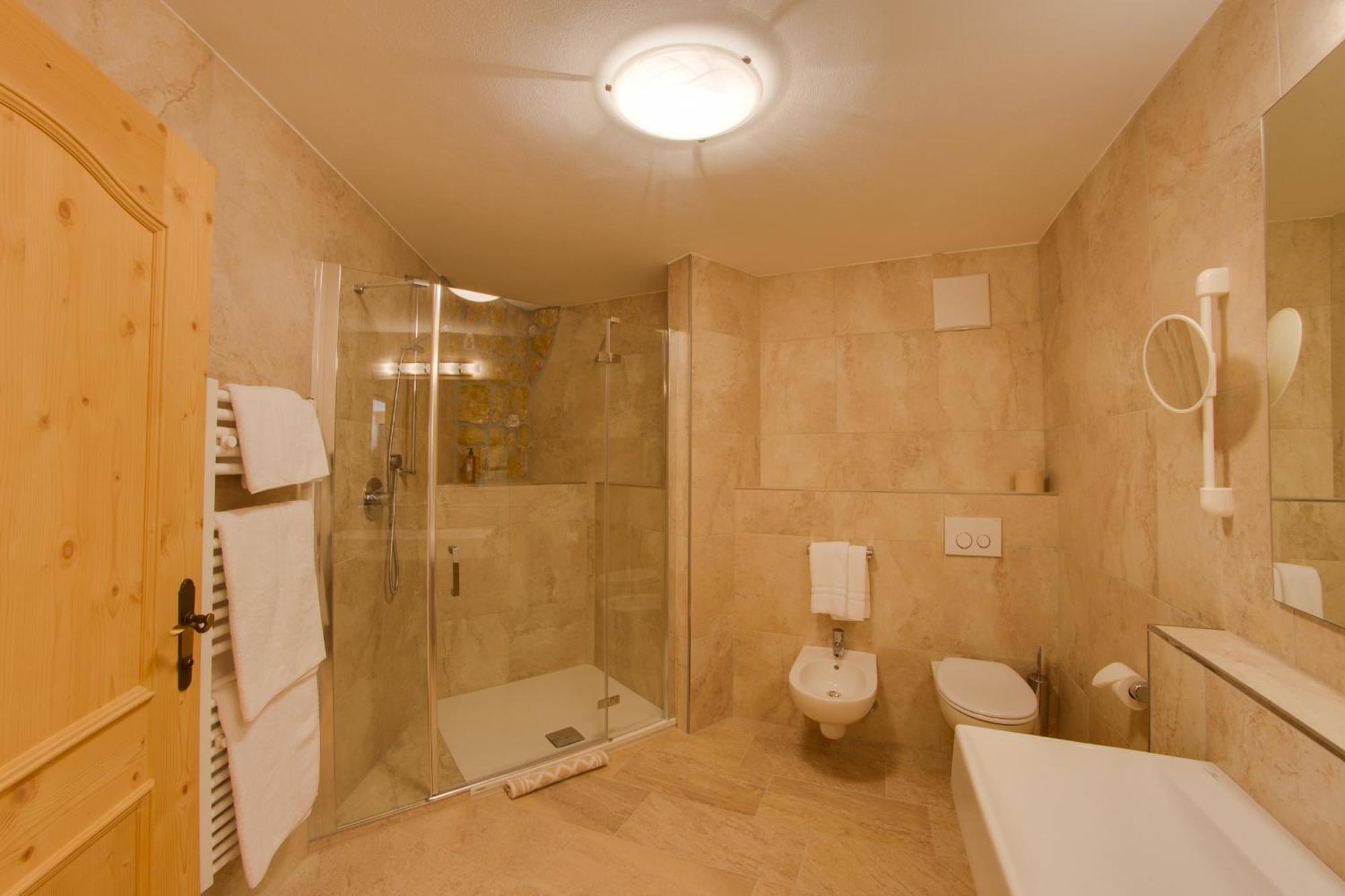 Hotel Dorfhotel Beludei 4*